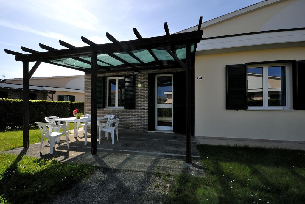 La Cecinella Apartments Marina di Cecina Exterior photo